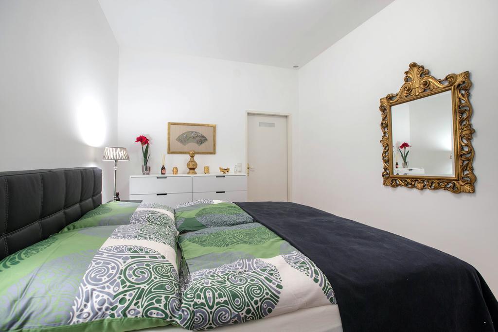 Apartment Schottenring Відень Номер фото